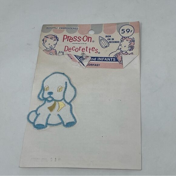 Vintage Press On Decorette White Blue Yellow Puppy with Bow Schiffli Embroidered - Picture 1 of 6